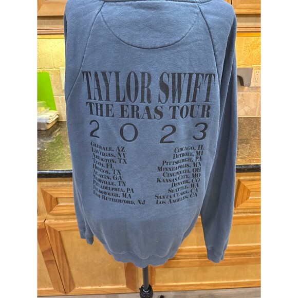 Taylor Swift 2023 Eras Hooded Sweatshirt Size M EUC - Picture 2 of 3